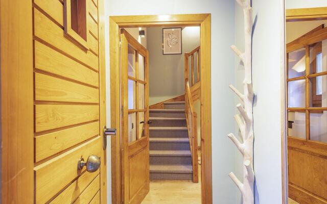 Luderna - Casa Eth Farrow I