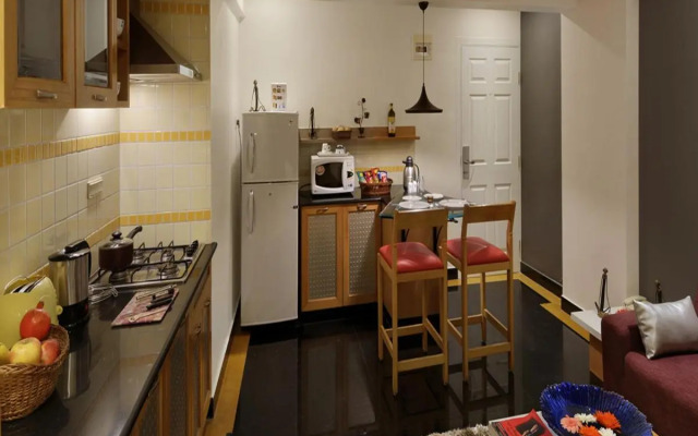 Melange Luxury Service Apartment