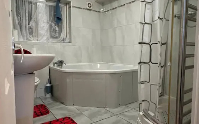 Room in House - Central Solo Oasis Single Room