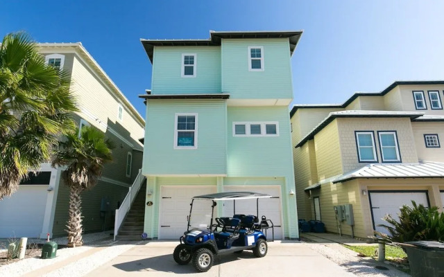 Vista Grande 932 by RedAwning