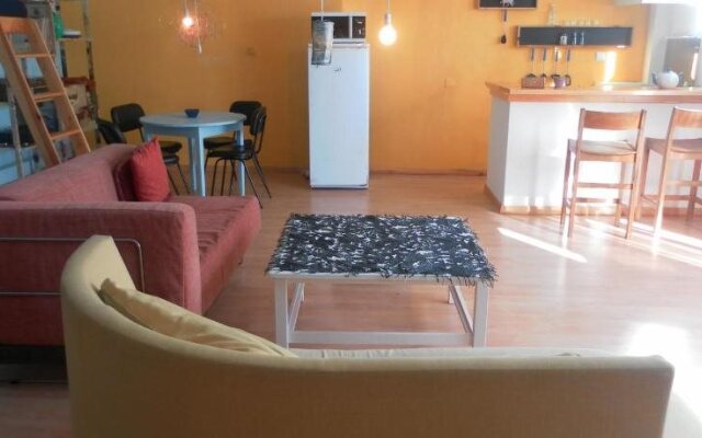 Lemon Tree Hostel