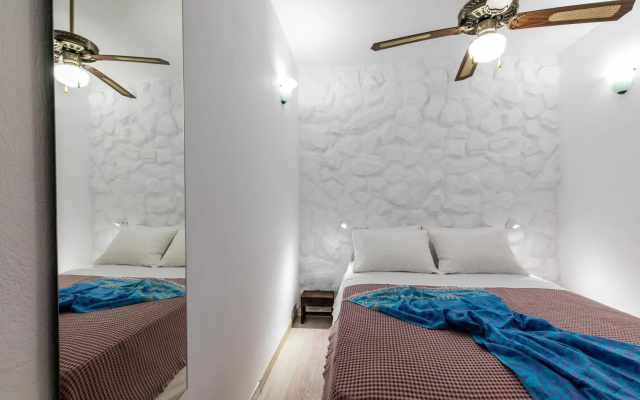 Arco Naxos Luxury Apartments
