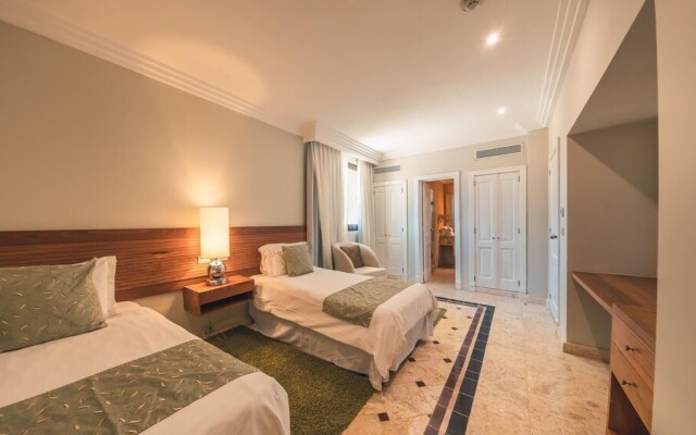 Amazing Waterfront 2BR Condo at Fishing Lodge B6