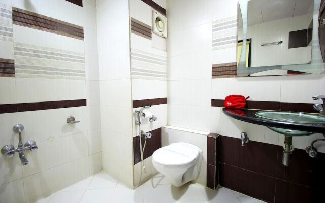 OYO 900 Marshall The Grand Hotel