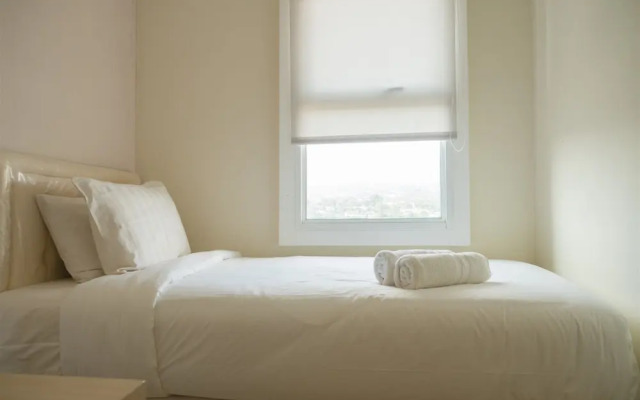 Compact 2BR with Sofa Bed at Parahyangan Residence