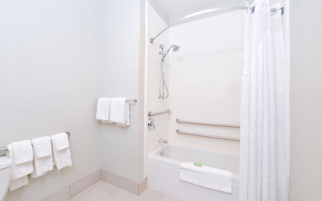 Holiday Inn Express Wixom by IHG