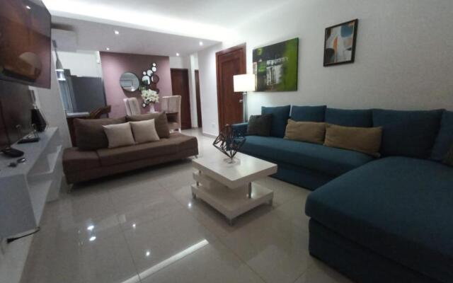 Lia Amanda Edificio 5