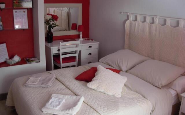 Chambres D'Hotes La Maison Des Chiens Verts