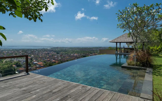 Villa Tiara Mas