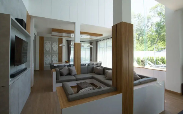 Happy Family Villa