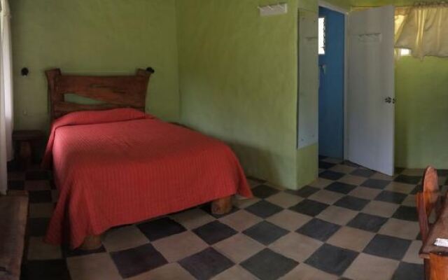 El Bosque Trails & Eco-Lodge