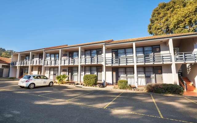 Nightcap at Ferntree Gully Hotel Motel