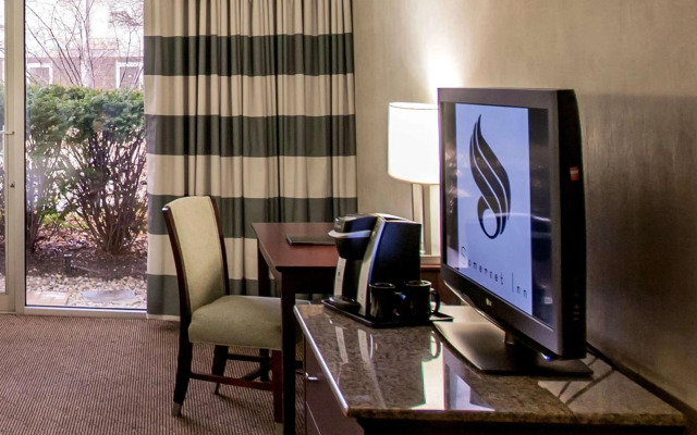 Somerset Inn