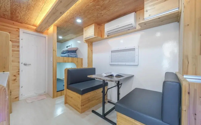 Goseong Jjun Camping Pension