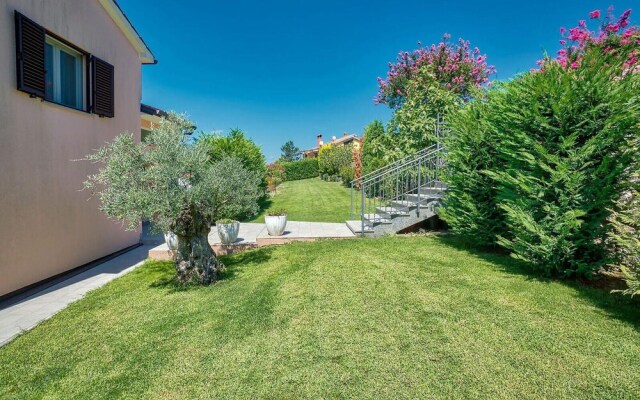 Beautiful Home in Labin With Wifi and 3 Bedrooms