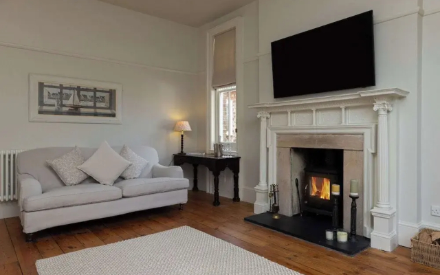 Victorian House Sleeps 14 Pool and Gardens
