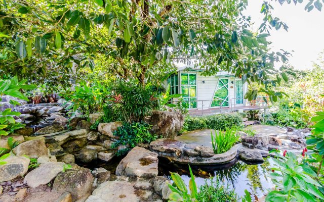 Chalong Hill Tropical Garden Homes