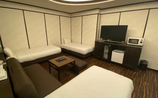 Ginowan Crystal Hotel