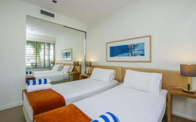 Blue On Blue Apartment 1011