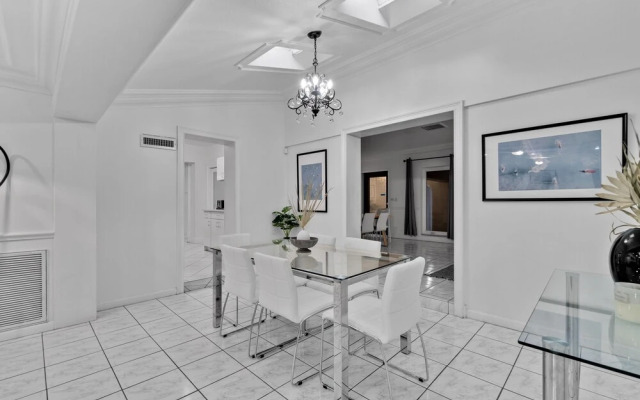Chateau Michael Luxury Brickell Villa with Pool