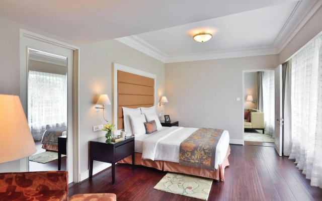 Lakeside Chalet - Mumbai, Marriott Executive Apartments – Guest Rooms – Mumbai