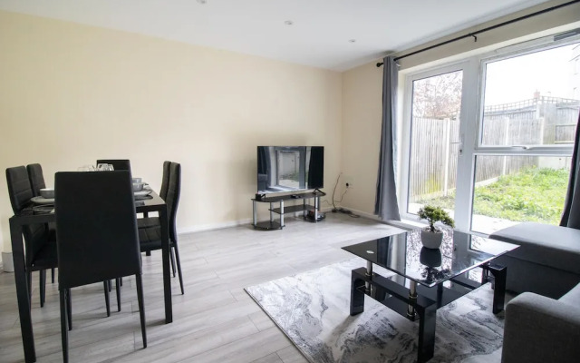 2-bed Near the O2 Arena & Excel & Free Parking