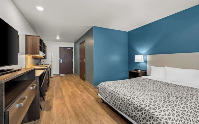 Woodspring Suites Loves Park Rockford