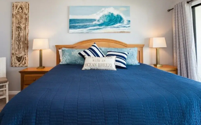Windjammer Oceanfront Condominiums