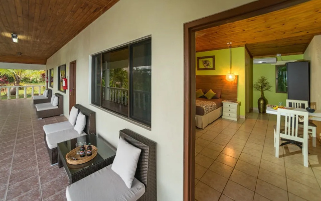 Waidroka Bay Resort