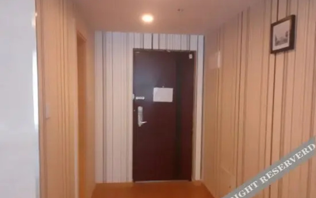 Jingyu Hotel (Zhongyuan Wanda Ersha Metro Station)