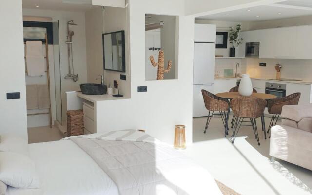 Home2Book Panoramic Sea Views Loft, Wifi