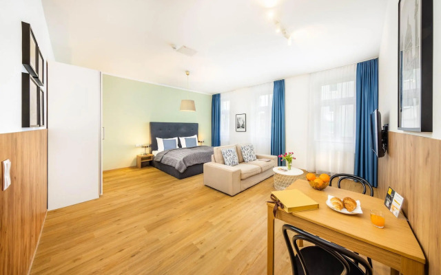 Jimmy's Apartments Dandelion