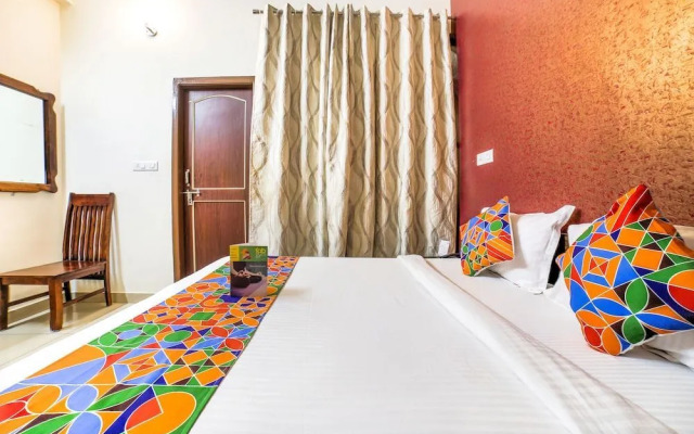 OYO 18342 Hotel Aqueens