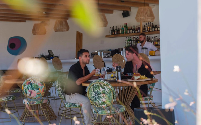 Axel Beach Mykonos - Adults Only