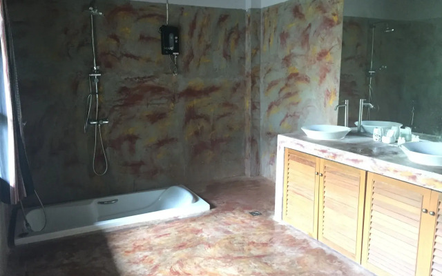 Chiangmai Royal Creek