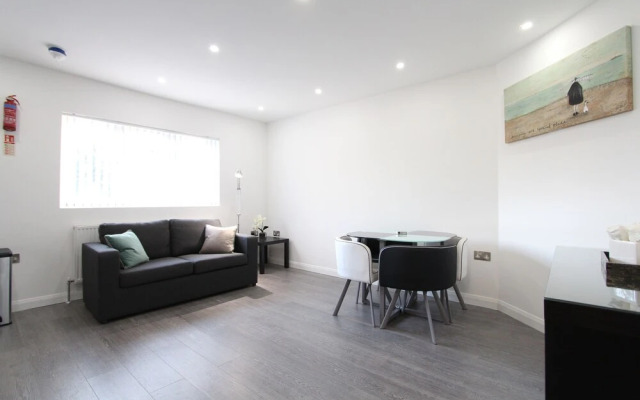 BlueGreen Suites