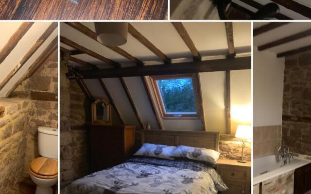 Crosskeys Inn Guest Rooms in Wye Valley