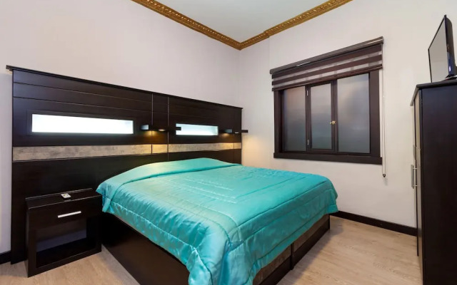 Majestic II by Bustamante Hotels