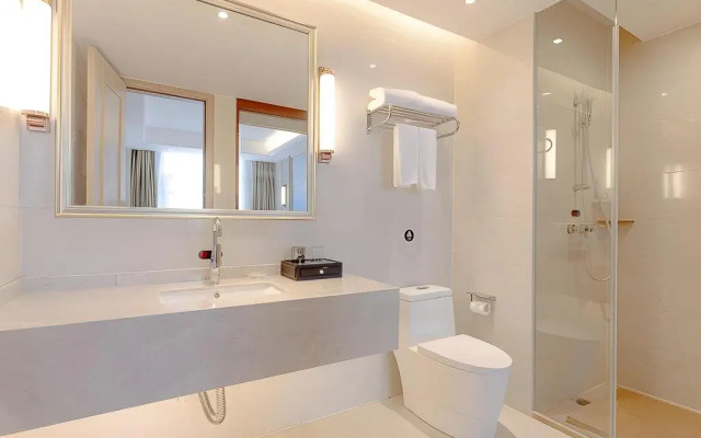 Vienna International Hotel (Wuhan Miaoshan Institute of Technology)