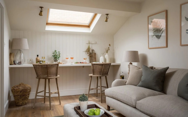 Charming Mews House in Historic Winchester