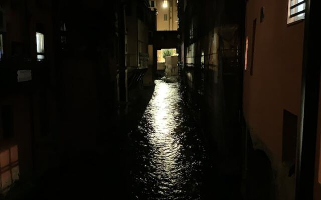 L'8 Boutique Via Piella