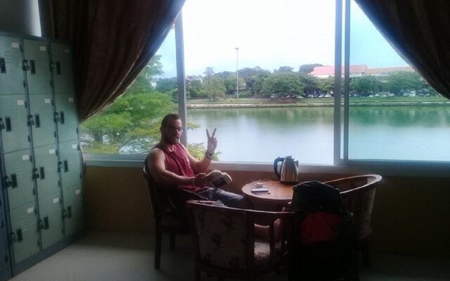 Samui Lakeside Hostel - Adults Only