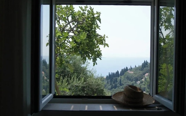 Aristidis Stone House