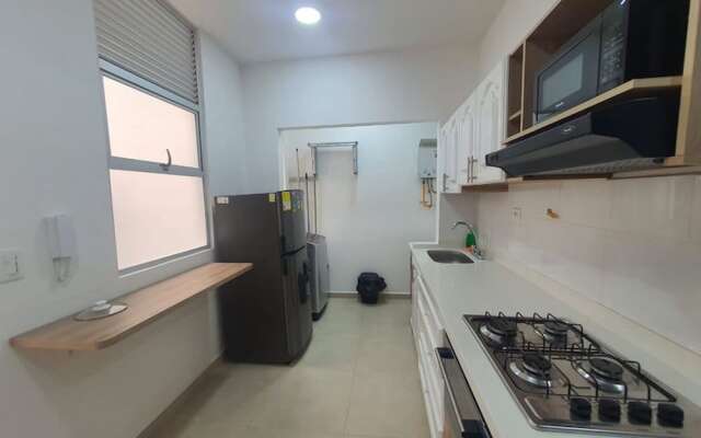 "apartamento 2 Alcobas Estadio Piso 2 Con Patio"