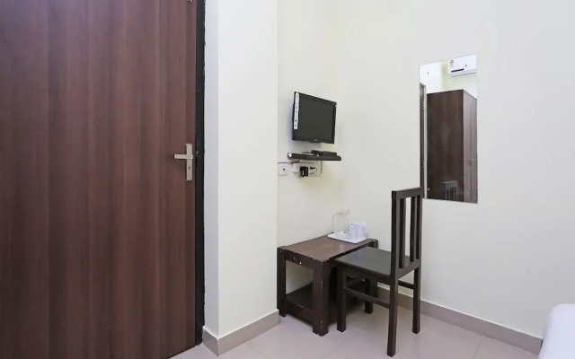 OYO 9649 Hotel Vijay Palace