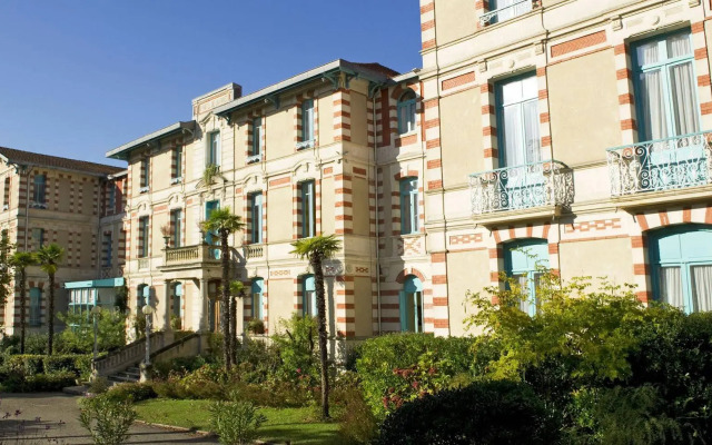 Résidence de Tourisme Vacances Bleues Villa Régina