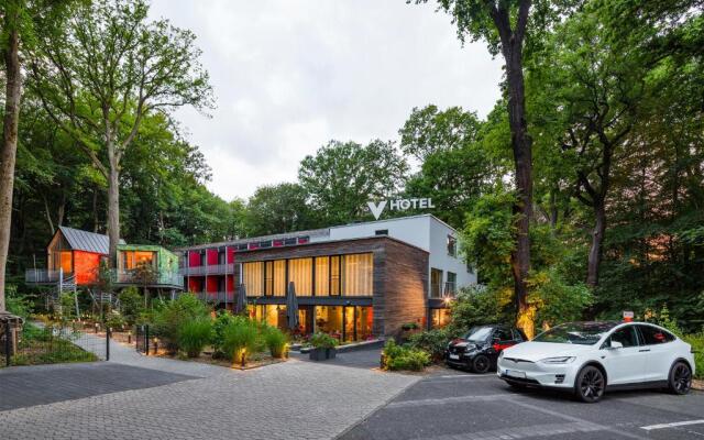 V-Hotel