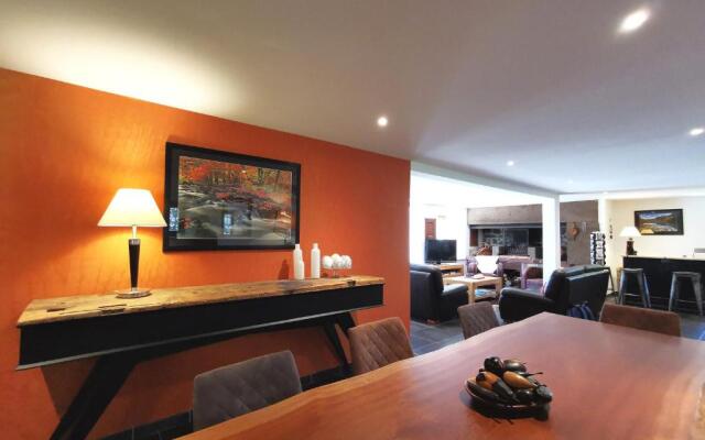 Le clos des pierres rouges