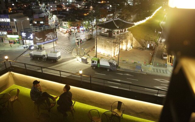 96BunZ Travellers Lodge