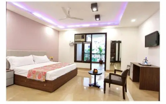 Phoenix Suites